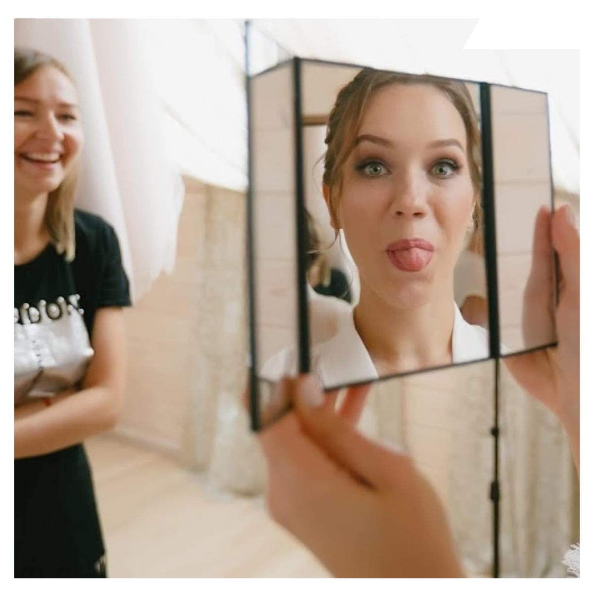 Espejo de Bolsillo con Ganchos Multiusos